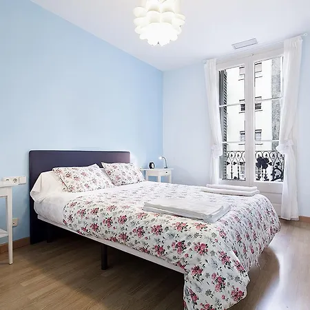 Villa Belvilla By Oyo Rambla Paris Apartment *